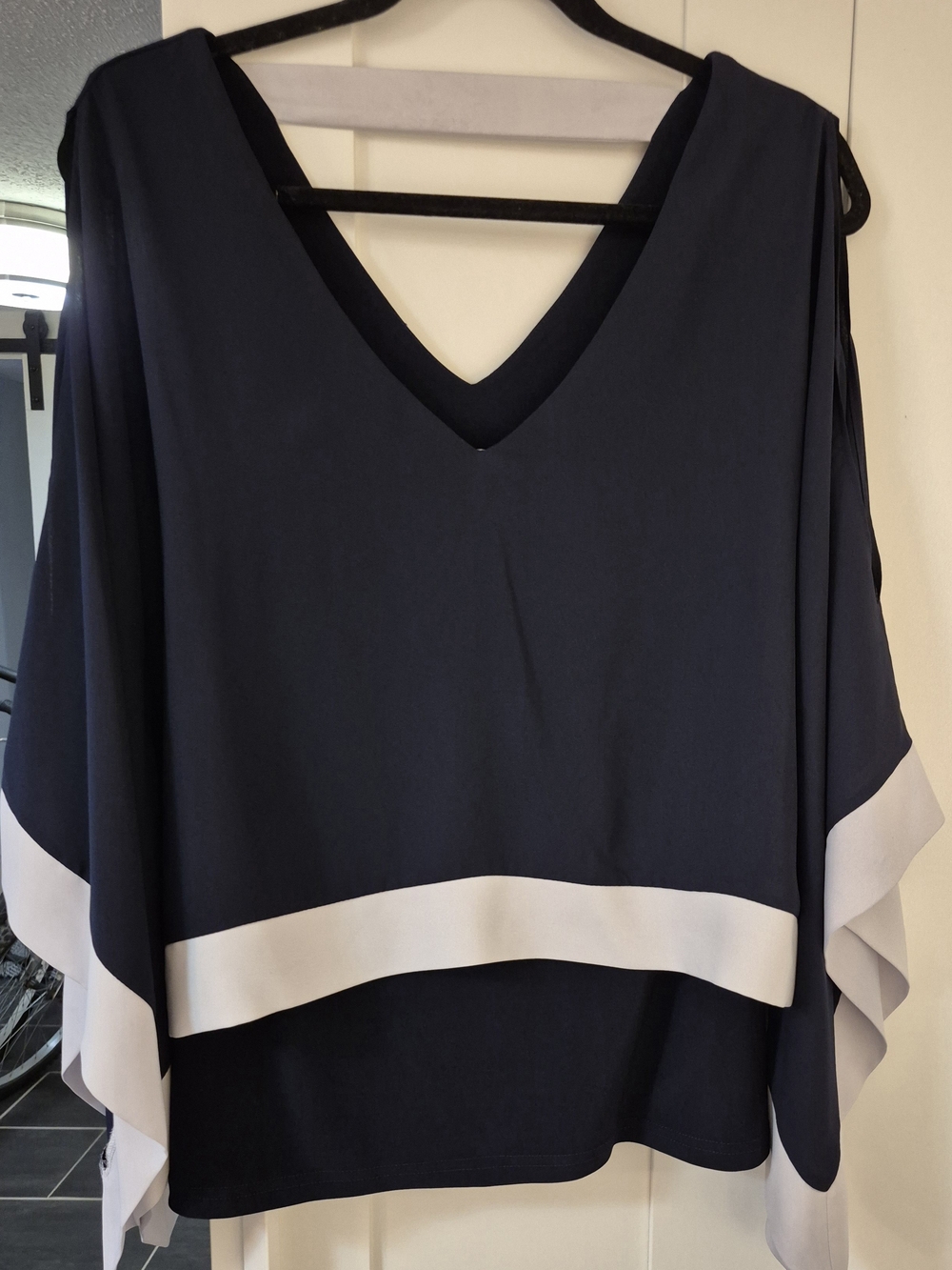 Joseph Ribkoff Navy Tunic with White Trim V‑Neck